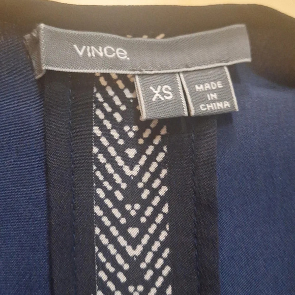 Vince silk geometric pattern scarf tunic dress SZ XS - Picture 10 of 11